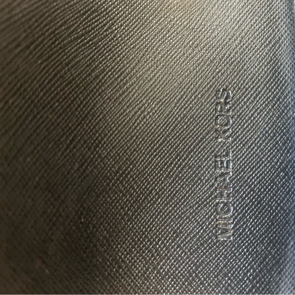Michael Kors Wallet - Picture 5 of 7